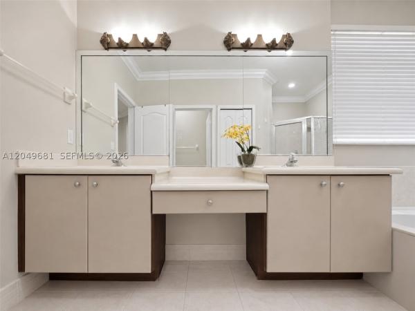 16519 SW 67th Ter, Unincorporated Dade County, Florida 33193, image 2