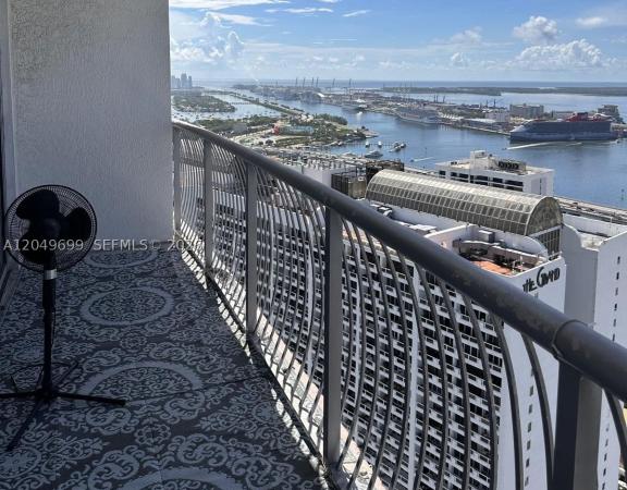 Opera Tower, 1750 N Bayshore Dr #4912, Miami, Florida 33132, image 3
