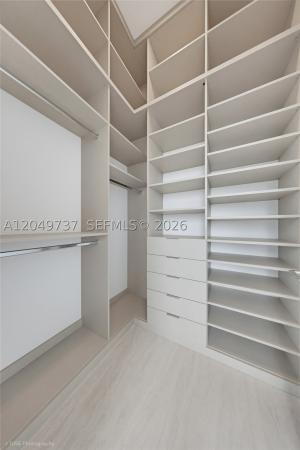 77 SE 5th St #UPH01, Miami, Florida 33131, image 3