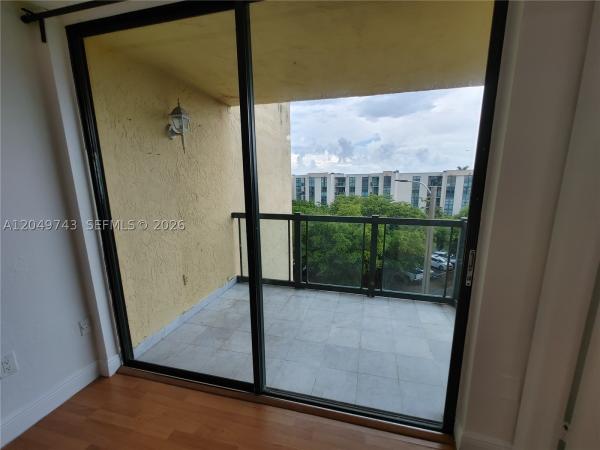 11800 SW 18th St #512-4, Unincorporated Dade County, Florida 33175, image 2
