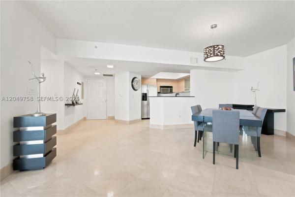 La Perla, 16699 Collins Ave #1604, Sunny Isles Beach, Florida 33160, image 1