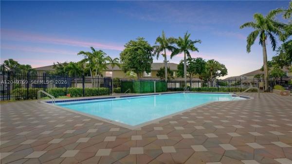 Pelican Pointe, 340 SW 121st Ter, Pembroke Pines, Florida 33025, image 1