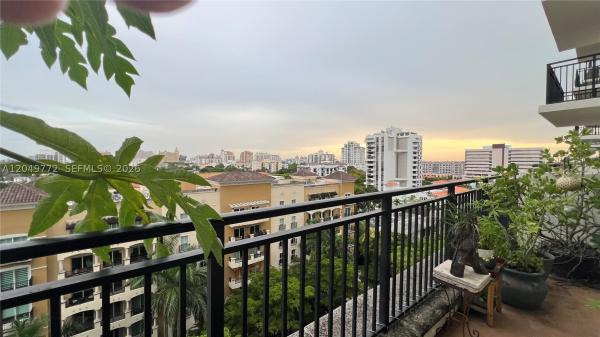 Puerta De Palmas, 888 S Douglas Rd #806, Coral Gables, Florida 33134, image 1