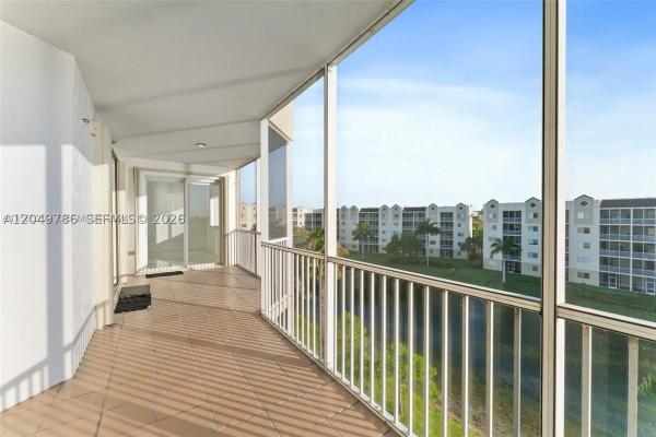 Captiva At Doral Isles, 10720 NW 66th St #507, Doral, Florida 33178, image 2