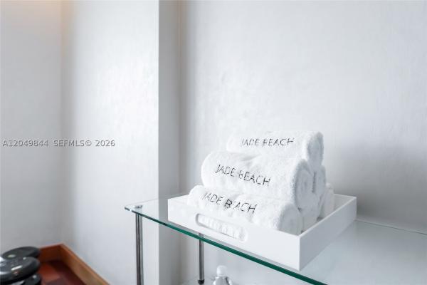 Jade Beach, 17001 Collins Ave #1401, Sunny Isles Beach, Florida 33160, image 2