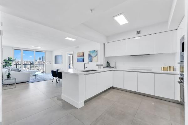 Parque Towers, 300 Sunny Isles Blvd #4-1603, Sunny Isles Beach, Florida 33160, image 1