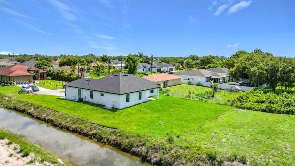 Lehigh Acres, 3813 SW 26th St, Lehigh Acres, Florida 33976, image 2