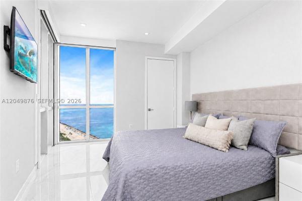 Trump Royale, 18201 Collins Ave #3504, Sunny Isles Beach, Florida 33160, image 2
