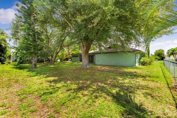 Cape Coral, 526 SE 34th St, Cape Coral, Florida 33904, image 2