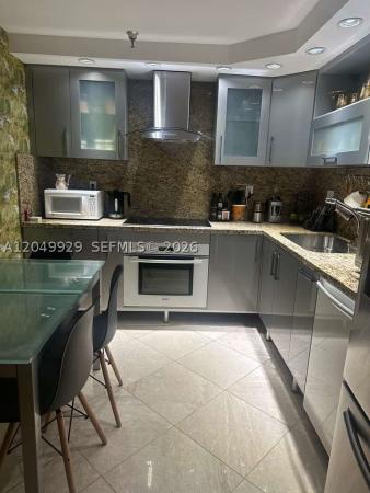 Winston Towers 700, 290 174th St #2207, Sunny Isles Beach, Florida 33160, image 3