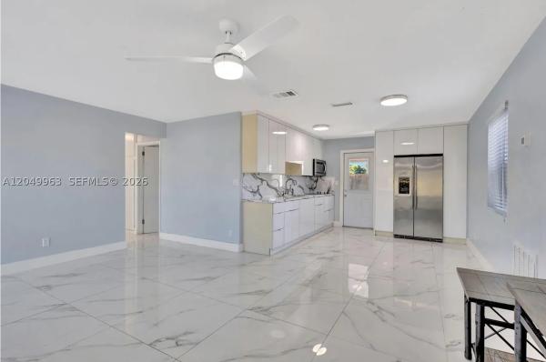 Golfview Heights, 1008 Elm Rd #1, West Palm Beach, Florida 33409, image 2