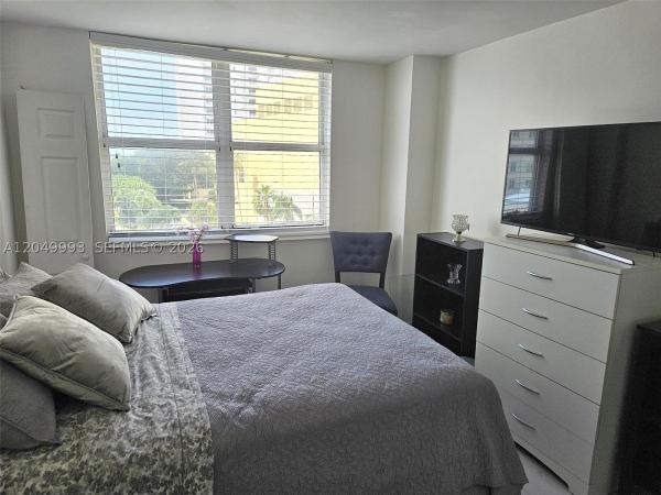 Isola, 770 Claughton Island Dr #602, Miami, Florida 33131, image 3