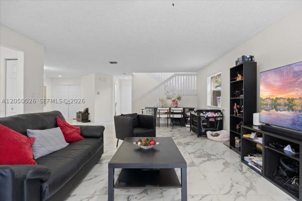 Fairway Cove, 9847 Fairway Cove Ln, Plantation, Florida 33324, image 1