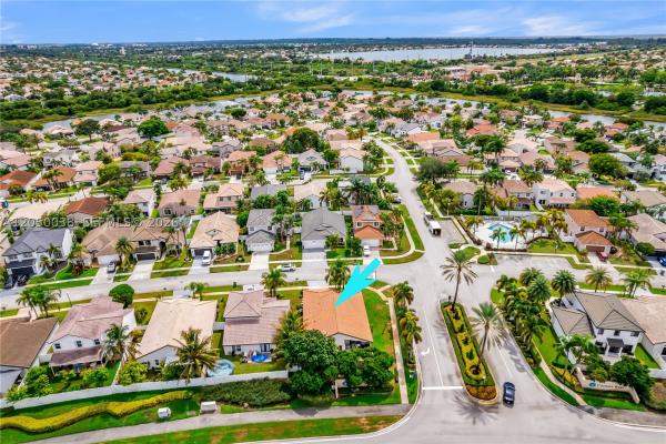Sunset Pointe At Silver Lakes, 17971 SW 12th Ct, Pembroke Pines, Florida 33029, image 1