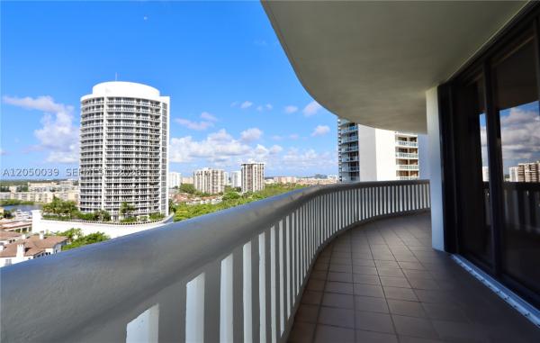 3000 Island Boulevard, 3000 Island Blvd #1603, Aventura, Florida 33160, image 2