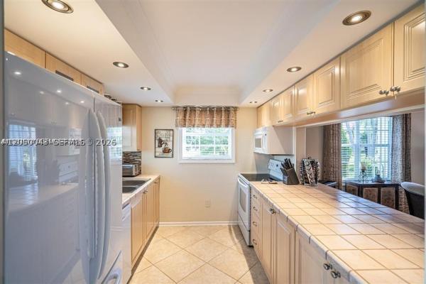 Waterside Village Of Palm Beach, 221 Waterside Dr, Hypoluxo, Florida 33462, image 3