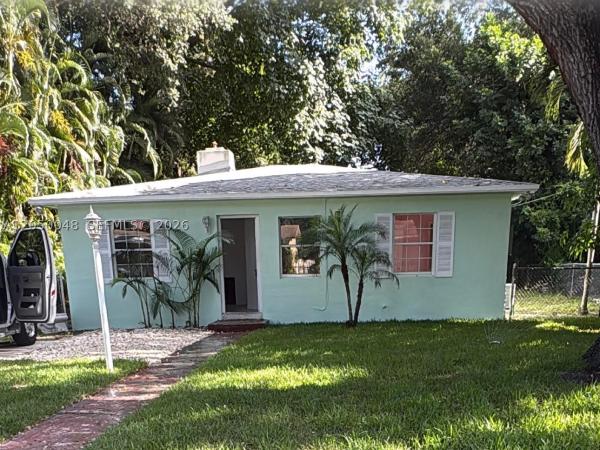 475 NE 164th St, Unincorporated Dade County, Florida 33162, image 1