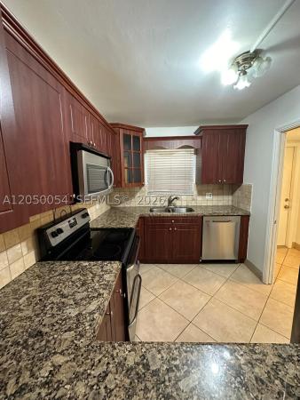 Live Oak Of Pine Island Ridge, 9410 Live Oak Pl #305, Davie, Florida 33324, image 3