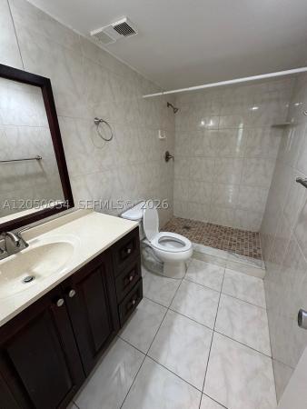 Live Oak Of Pine Island Ridge, 9410 Live Oak Pl #305, Davie, Florida 33324, image 2