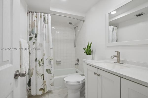 Villas Lakes, 11213 NW 14th Ct, Pembroke Pines, Florida 33026, image 3