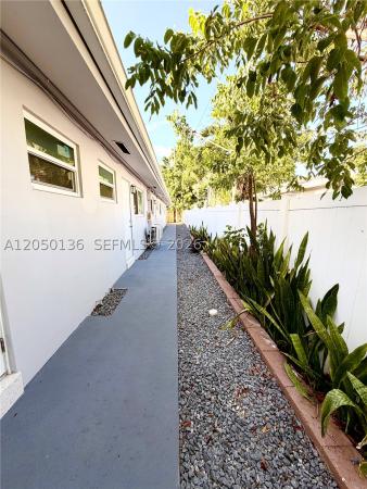 Middle River Park, 1632 NE 4th Pl #1-4, Fort Lauderdale, Florida 33301, image 2