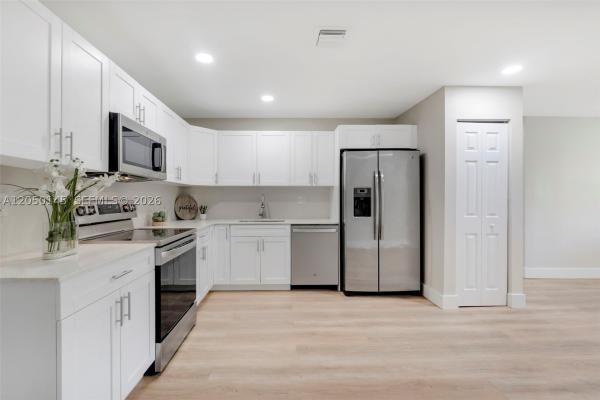 South Middle River, 700 NW 18th St #1-2, Fort Lauderdale, Florida 33311, image 3