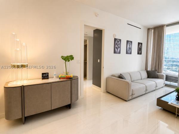 300 Biscayne Boulevard Way #2609W, Miami, Florida 33131, image 2
