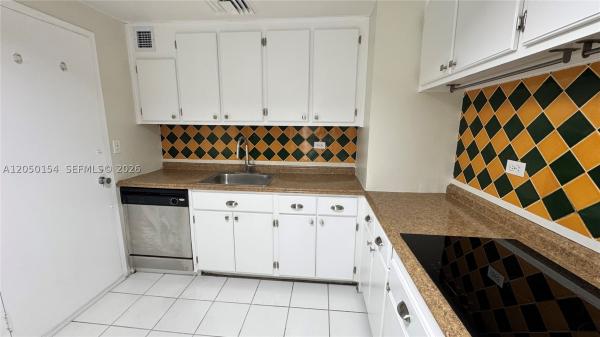 Brickell Townhouse, 2451 Brickell Ave #18U, Miami, Florida 33129, image 1