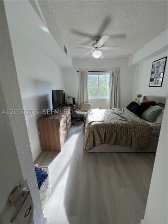 Valencia, 6001 SW 70th St #421, South Miami, Florida 33143, image 1