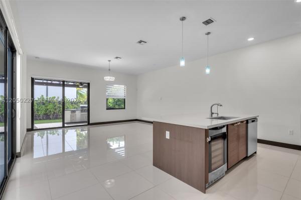 Satori, 15455 NW 88th Ct, Miami Lakes, Florida 33018, image 3