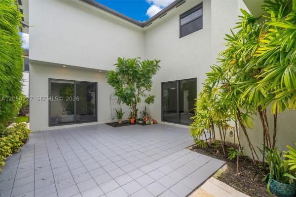Satori, 15455 NW 88th Ct, Miami Lakes, Florida 33018, image 2