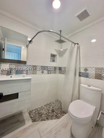19853 NW 64th Pl, Hialeah, Florida 33015, image 2