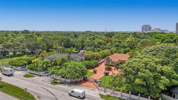 7030 Sunset Dr, Unincorporated Dade County, Florida 33143, image 1