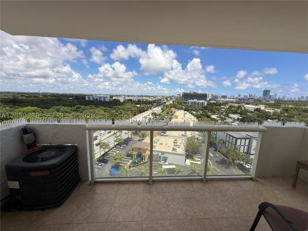 Sailboat Cay, 13499 Biscayne Blvd #1407, North Miami, Florida 33181, image 3