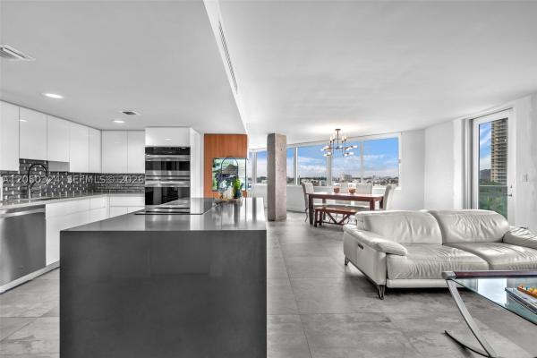 Burleigh House, 7135 Collins Ave #736, Miami Beach, Florida 33141, image 2