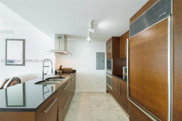 Icon Brickell Tower 2, 495 Brickell Ave #3803, Miami, Florida 33131, image 3
