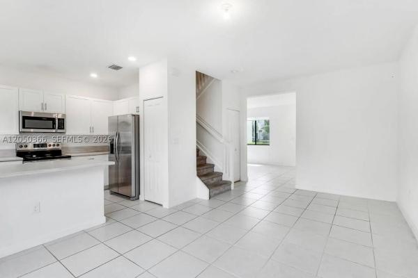 21071 NE 8th Ave, Unincorporated Dade County, Florida 33179, image 2