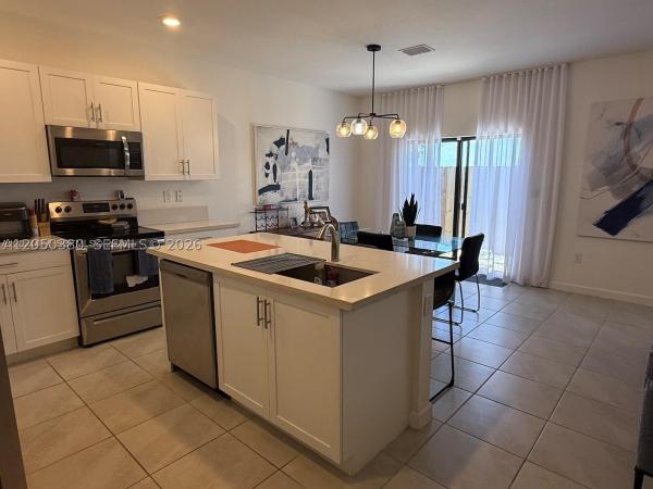 10072 SW 231st Ln, Unincorporated Dade County, Florida 33190, image 3