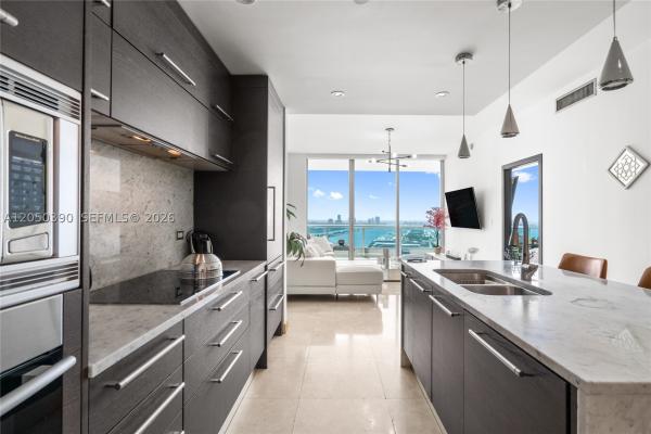 900 Biscayne Bay, 900 Biscayne Blvd #3704, Miami, Florida 33132, image 2