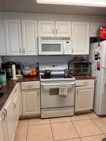 Le Jeune Plaza, 215 SW 42nd Ave #603, Miami, Florida 33134, image 3