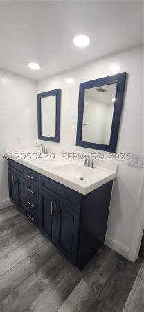 Kimberly Lake Villas, 4081 NE 14th Ave, Oakland Park, Florida 33334, image 3