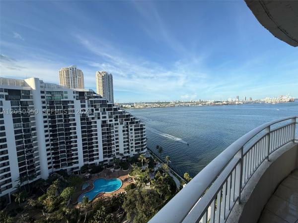 Isola, 770 Claughton Island Dr #2107, Miami, Florida 33131, image 2