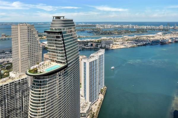 300 Biscayne Boulevard Way #3008W, Miami, Florida 33131, image 1