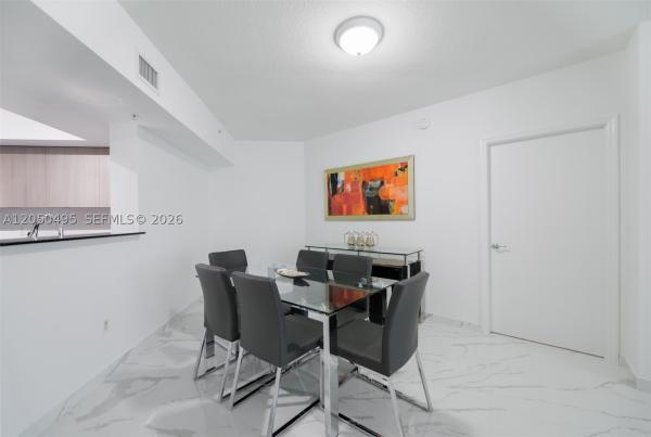 La Perla, 16699 Collins Ave #2004, Sunny Isles Beach, Florida 33160, image 1