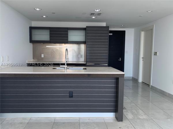 Epic Hotel & Residences, 200 Biscayne Boulevard Way #4412, Miami, Florida 33131, image 2
