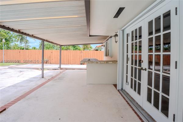 2431 SW 124th Ave, Unincorporated Dade County, Florida 33175, image 1