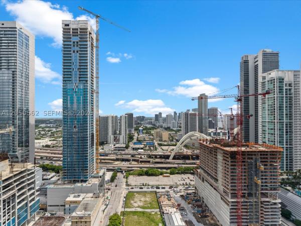Paramount Miami Worldcenter, 851 NE 1st Ave #3000, Miami, Florida 33132, image 3