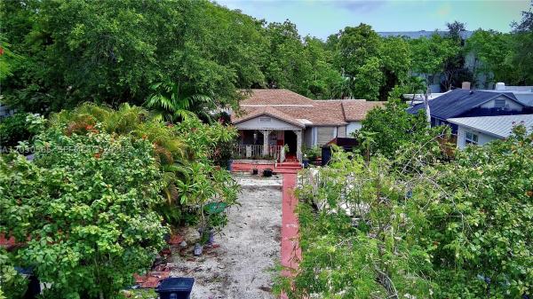 1053 NE 128th St, North Miami, Florida 33161, image 2
