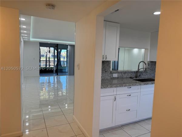 Colony Point, 1101 Colony Point Cir #102, Pembroke Pines, Florida 33026, image 2