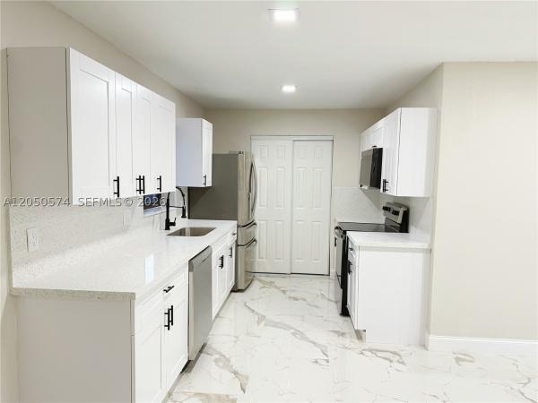 Broadview Park, 2401 SW 50th Ter, Plantation, Florida 33317, image 2